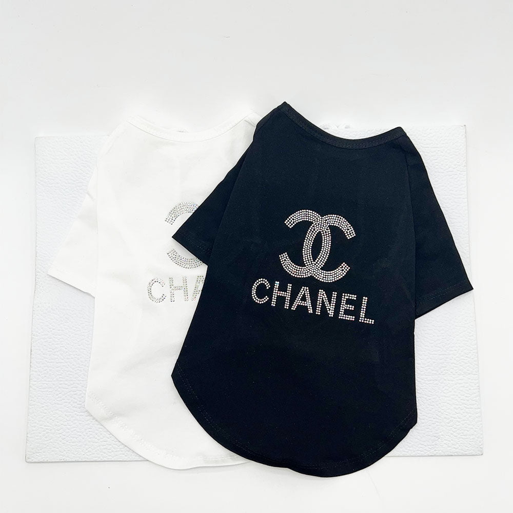 T-shirt pour chien Chanel | 2025