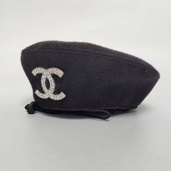 Béret CC pour petits chiens CHANEL - 2025 - Vêtement et accessoires pour chiens - Doglovedesign