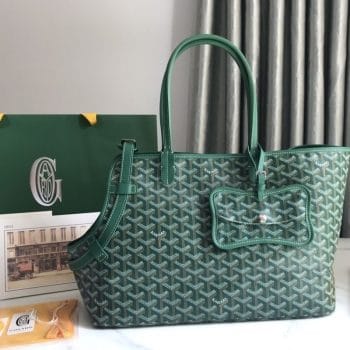 Sac de transport Goyard pour petit chien : Chic et pratique | 2024