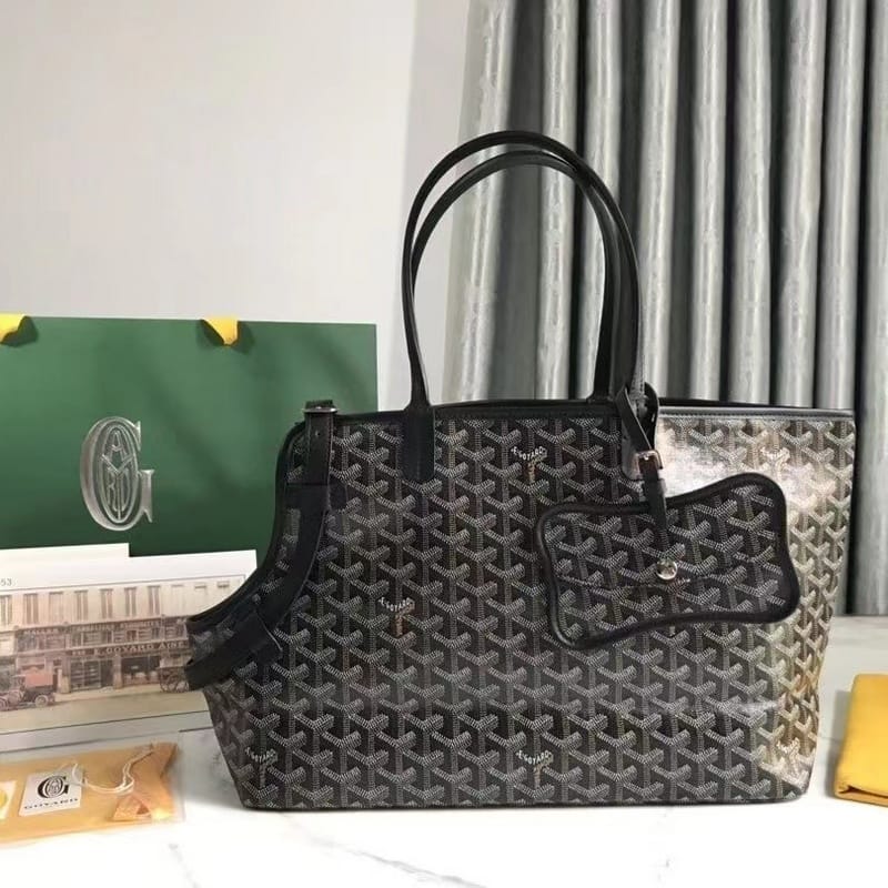 Sac de transport Goyard pour petit chien : Chic et pratique | 2024