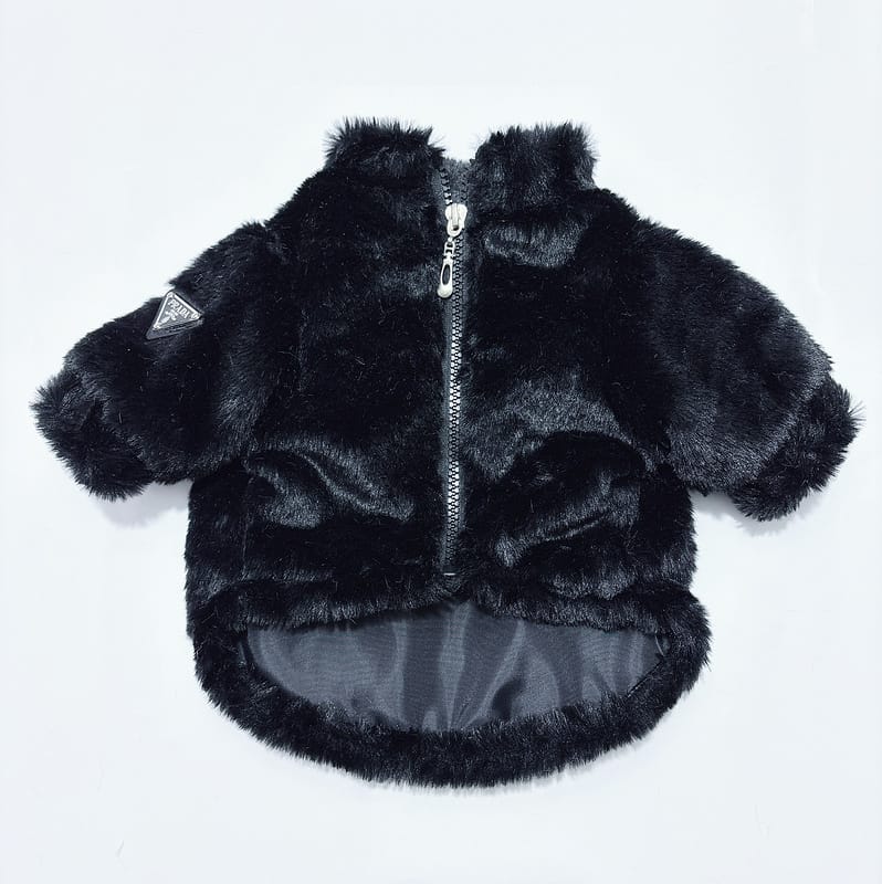 Doudoune hiver pour chien Prada - Fourrure de luxe - Noir ou blanc - DogLoveDesign