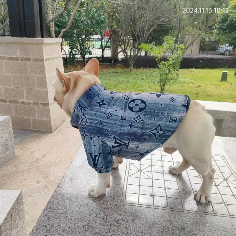 Vêtement LV pour chien - Manteau Bleu Bouledogue Français - DogLoveDesign | 2025